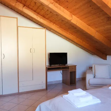 Bed & Breakfast Domus Aurea 3*